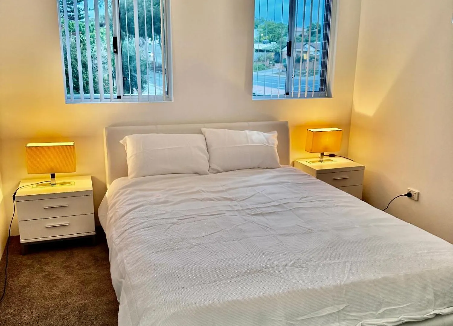 43 Drew Road Ardross Wa 6153 Bed & Breakfast Perth 0*,